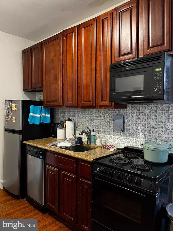 Philadelphia, PA 19121,1512 N 17TH ST #2B