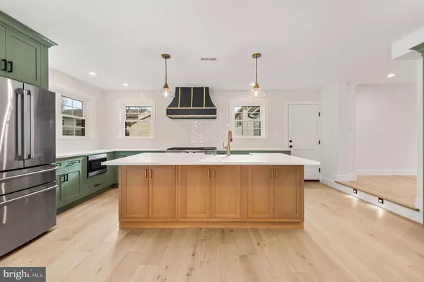 Doylestown, PA 18901,215 N FRANKLIN ST