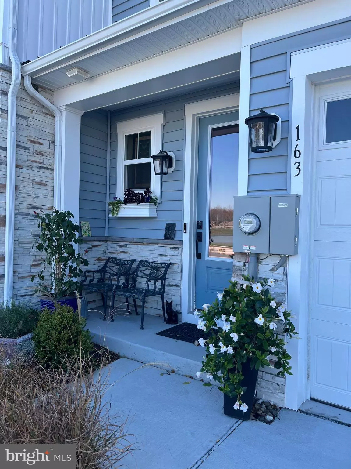 Ocean View, DE 19970,163 MERRICK WAY