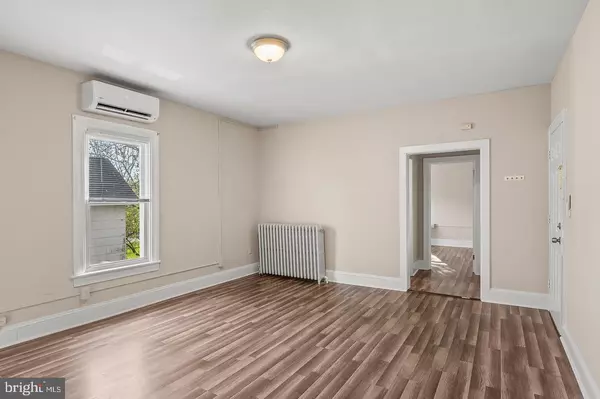 Laurel, MD 20707,305 9TH ST #4