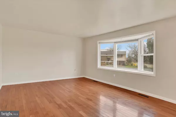 Harrisburg, PA 17110,3801 BRYTTON LN