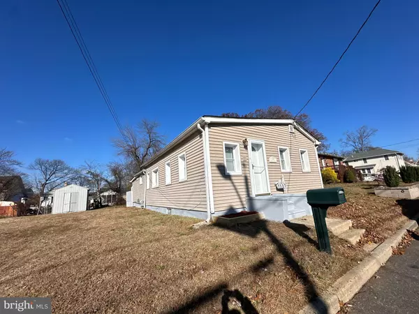 Pennsauken, NJ 08110,7527 TRIPOLI AVE