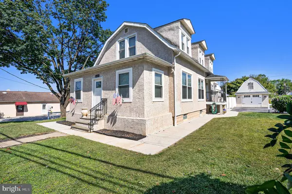 Lafayette Hill, PA 19444,451 RIDGE PIKE