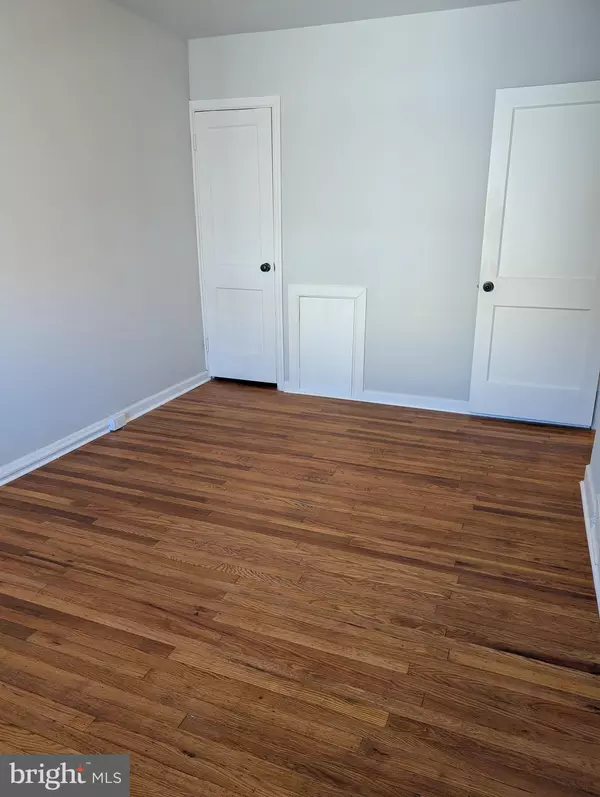 Philadelphia, PA 19124,889 CARVER ST