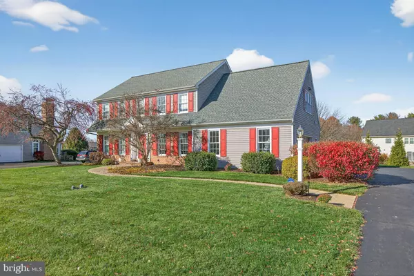 Lititz, PA 17543,35 OLD POST LN