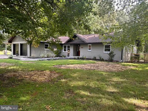 West River, MD 20778,827 LOCUST DR