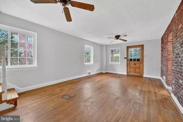 Washington, DC 20020,3701 CAMDEN ST SE