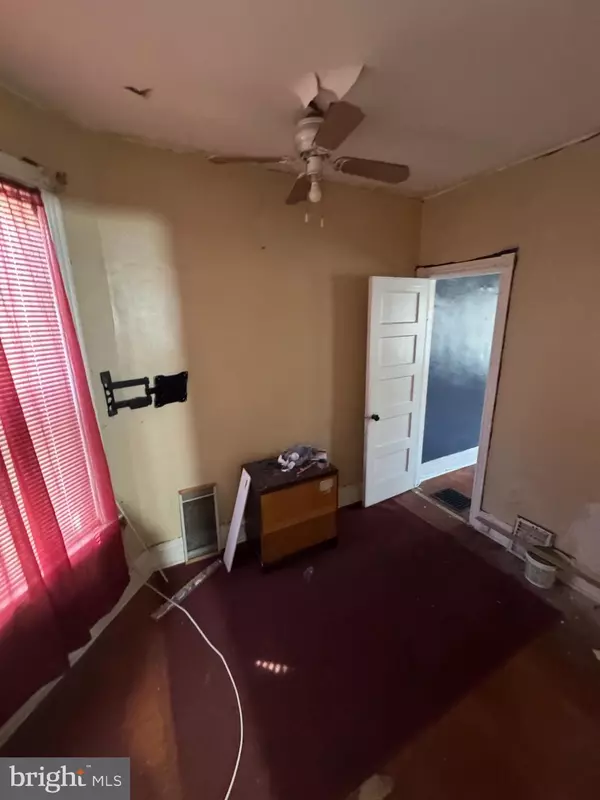 Philadelphia, PA 19120,438 W WELLENS AVE