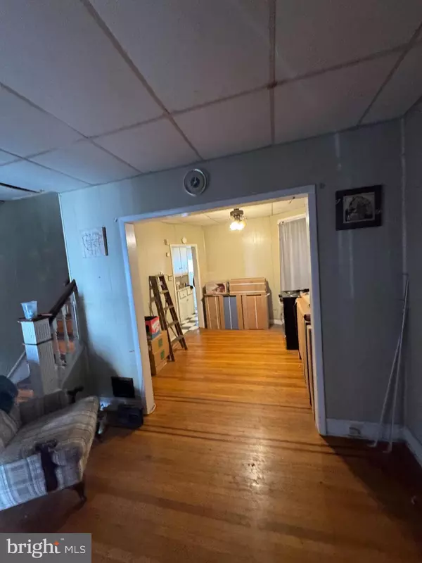 Philadelphia, PA 19120,438 W WELLENS AVE