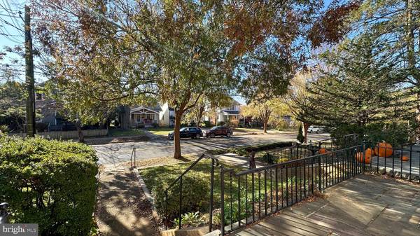 Washington, DC 20016,4421 FESSENDEN ST NW