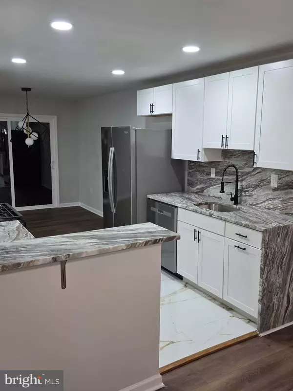 Lanham, MD 20706,7005 NIGHTINGALE TER