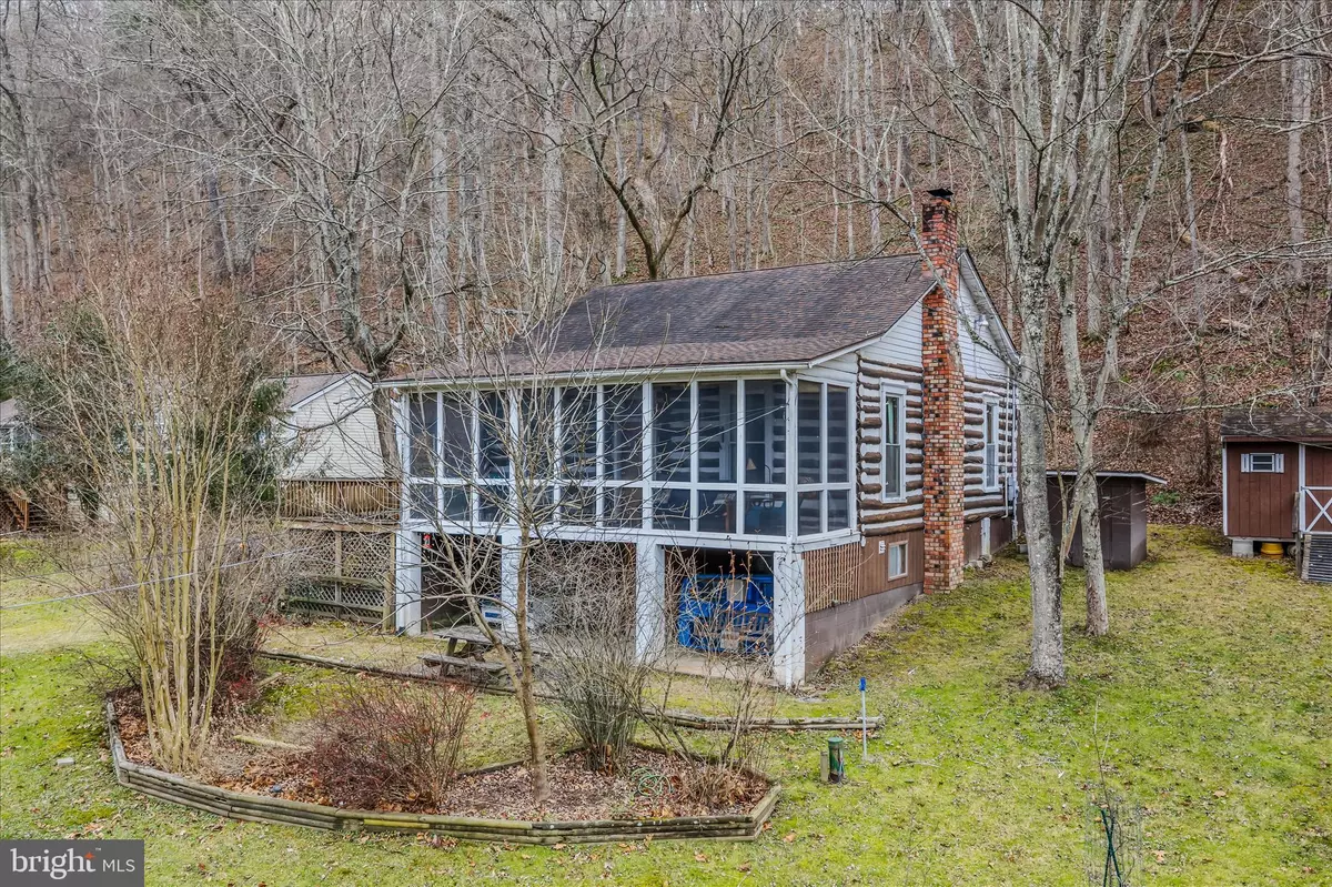 Great Cacapon, WV 25422,789 KILGORE RD