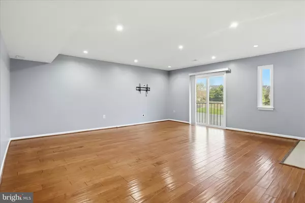 Annandale, VA 22003,4614 CONWELL DR