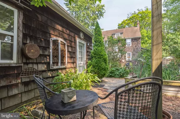 Glenside, PA 19038,808 MONROE AVE