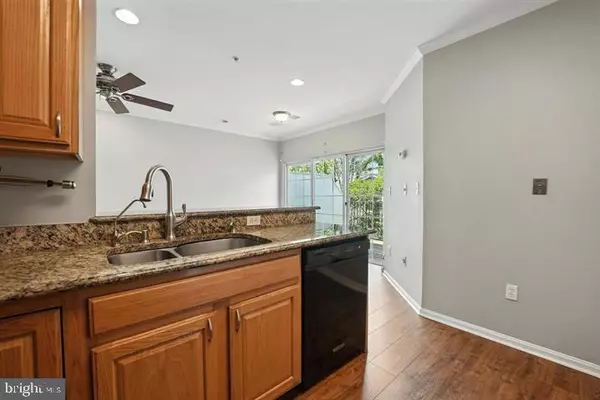 Vienna, VA 22182,1547 NORTHERN NCK #201