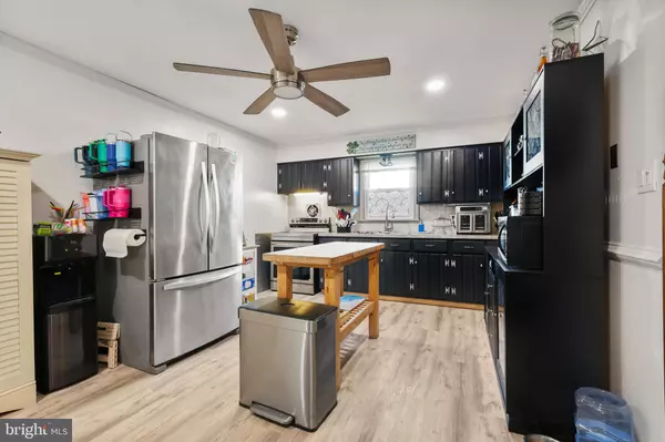 Perkasie, PA 18944,912 ARCH ST