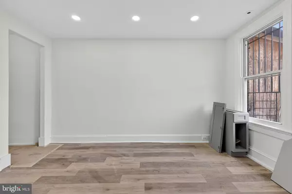 Washington, DC 20002,2032 NORTH CAPITOL ST NW #2