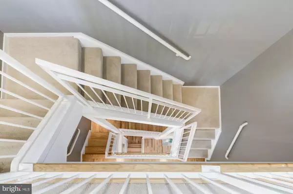 Arlington, VA 22209,1662 N QUINN ST N