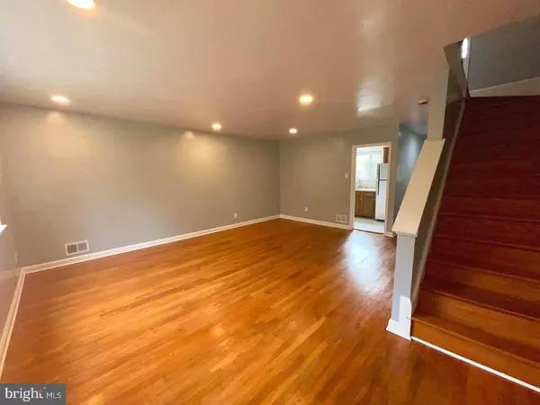 Oxon Hill, MD 20745,5028 ROSELD CT