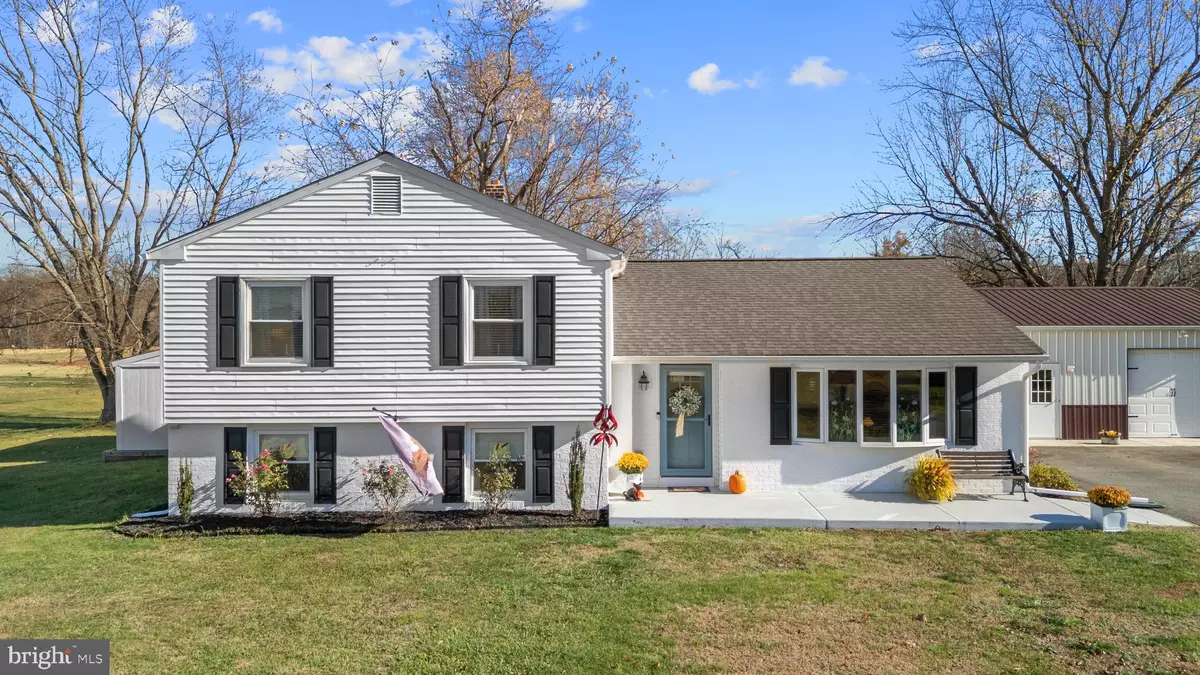 Townsend, DE 19734,949 BLACKBIRD LANDING RD