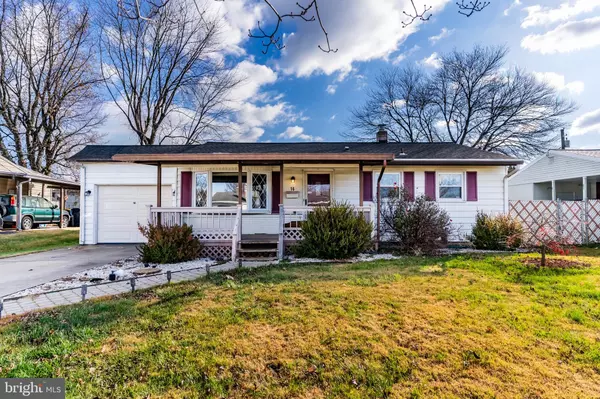 16 NISSLEY DR, Middletown, PA 17057