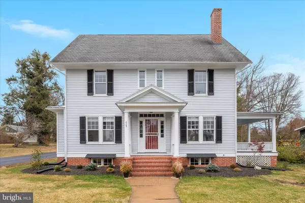 Woodstock, VA 22664,422 N MAIN ST