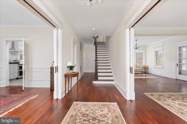 Woodstock, VA 22664,422 N MAIN ST