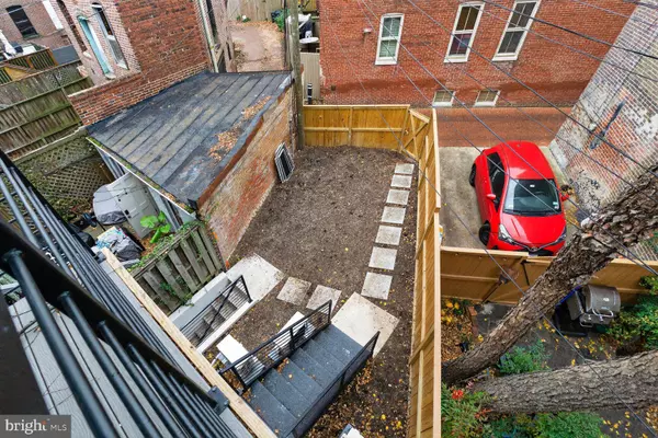 Washington, DC 20002,709 MASSACHUSETTS AVE NE