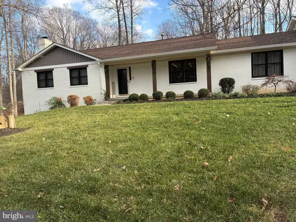 11049 NEWOOD DR, Manassas, VA 20111