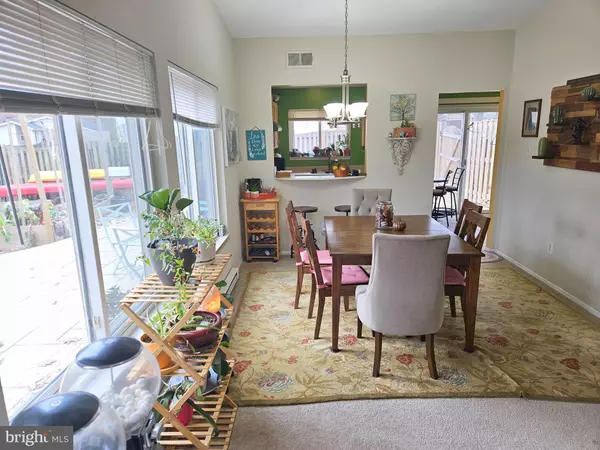 Herndon, VA 20170,1525 HIDDENBROOK DR