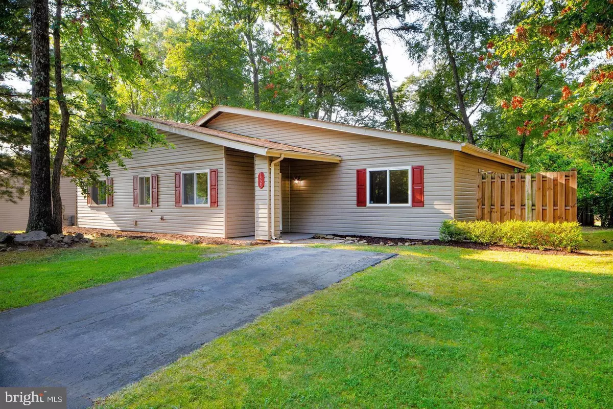 Herndon, VA 20170,1525 HIDDENBROOK DR