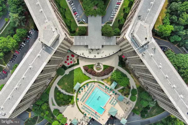 Bethesda, MD 20814,5225 POOKS HILL RD #116N