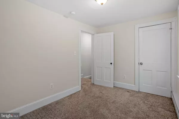 Burlington, NJ 08016,312 YORK ST