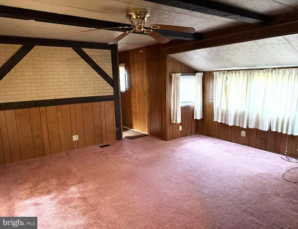 Carlisle, PA 17015,76 MALIBU BLVD