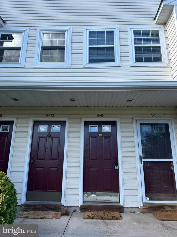 Quakertown, PA 18951,9 WAGON WHEEL RD #9