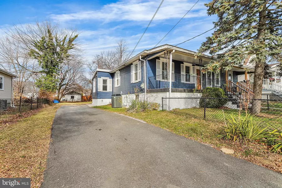 124 WASHINGTON AVE, Upper Chichester, PA 19014