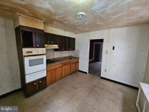 Philadelphia, PA 19141,4953 N WARNOCK ST