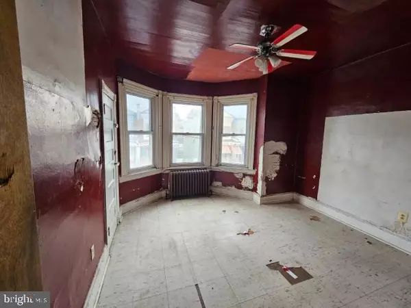 Philadelphia, PA 19141,4953 N WARNOCK ST