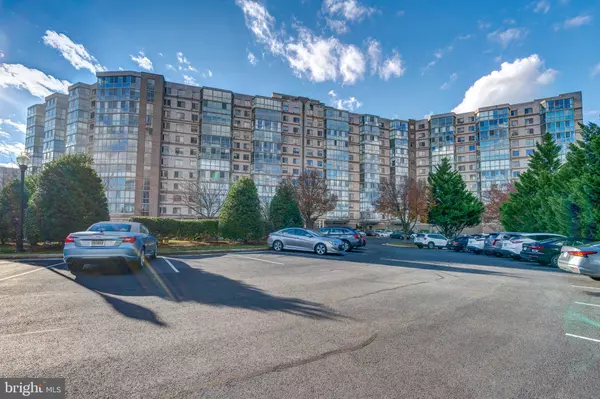 Leesburg, VA 20176,19355 CYPRESS RIDGE TER #1006