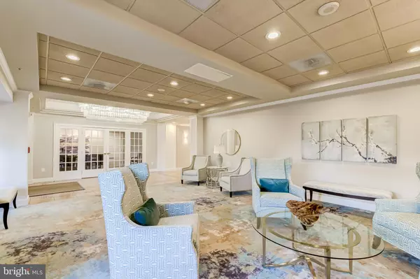 Leesburg, VA 20176,19355 CYPRESS RIDGE TER #1006