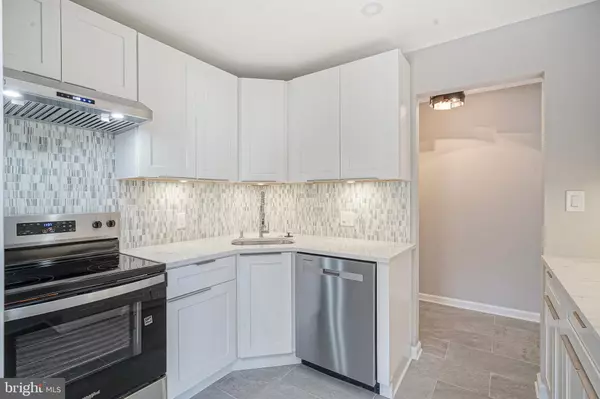 Turnersville, NJ 08012,9 SAMUEL ADAMS BLDG