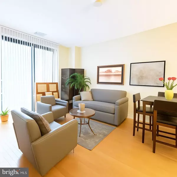 2451 MIDTOWN AVE #107, Alexandria, VA 22303