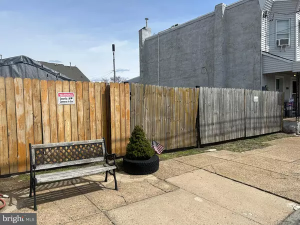 Philadelphia, PA 19137,2877-79 HEDLEY ST