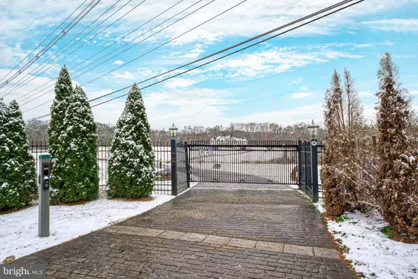 Leesburg, VA 20175,22101 EVERGREEN MILLS RD