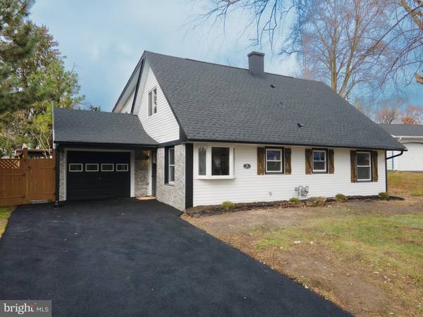 Willingboro, NJ 08046,5 PERENNIAL LN