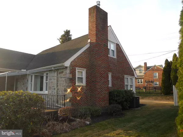 Reading, PA 19606,222 OPAL AVE