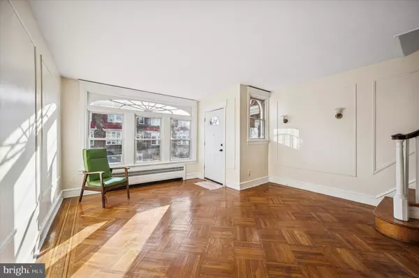 Philadelphia, PA 19126,7348 N BOUVIER ST