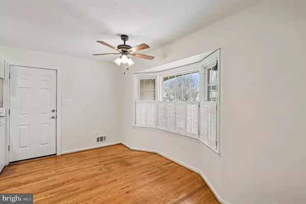 Springfield, VA 22153,7609 MULBERRY BOTTOM LN