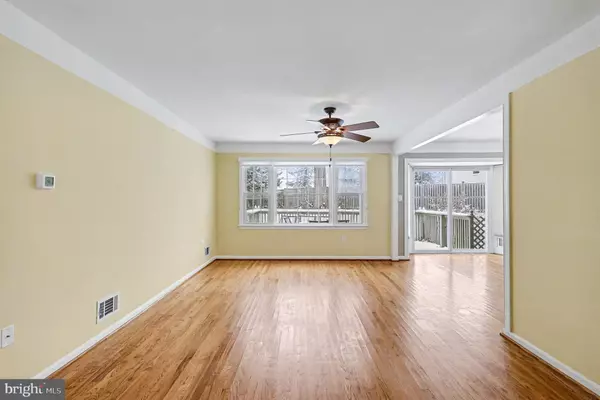 Springfield, VA 22153,7609 MULBERRY BOTTOM LN