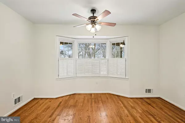 Springfield, VA 22153,7609 MULBERRY BOTTOM LN